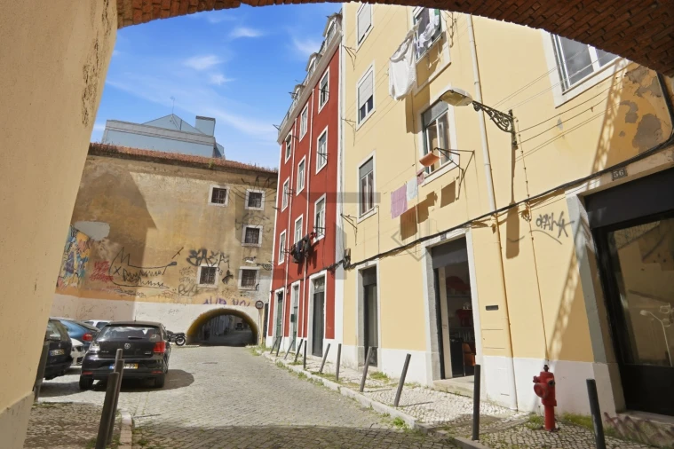 Loja para Arrendamento em Arroios Foto 12