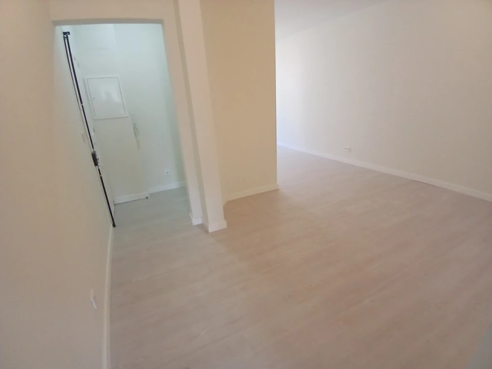 Apartamento T2 para Venda em Penha de França Foto 29