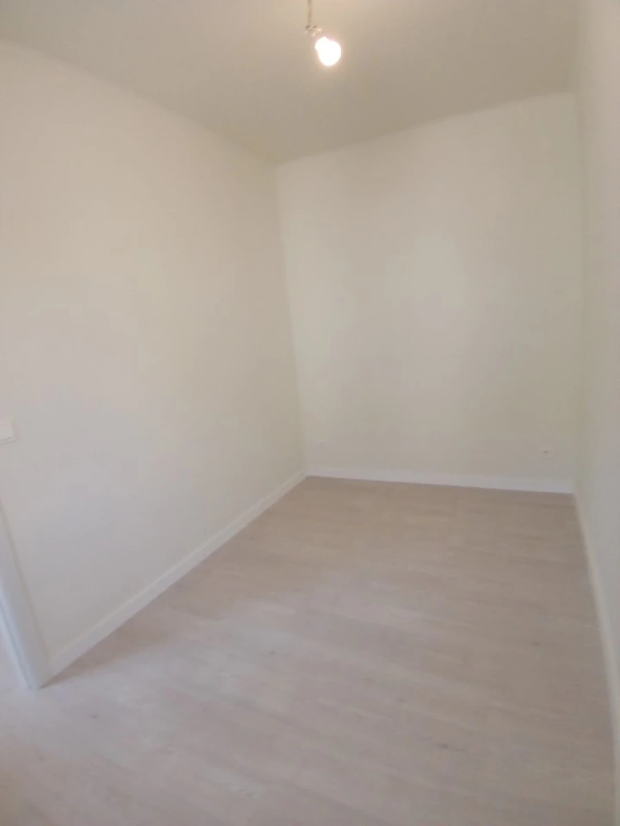 Apartamento T2 para Venda em Penha de França Foto 7