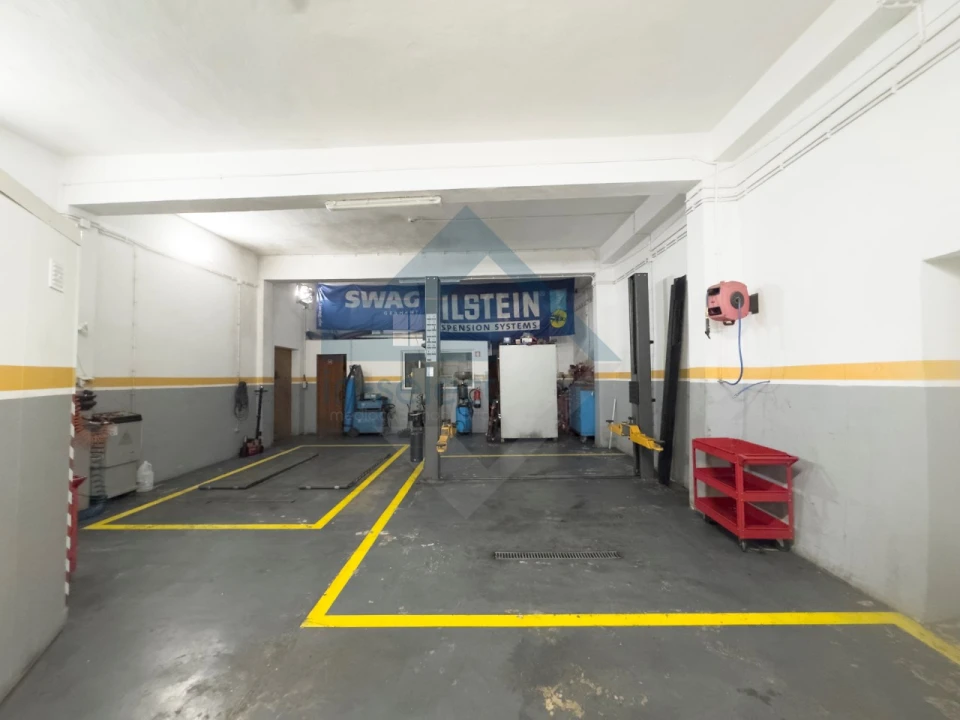Armazém para Venda em Loule (São Sebastião) Foto 1