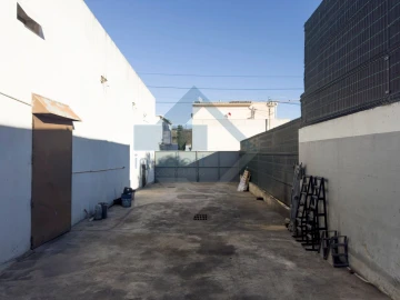 Armazém para Venda em Loule (São Sebastião)