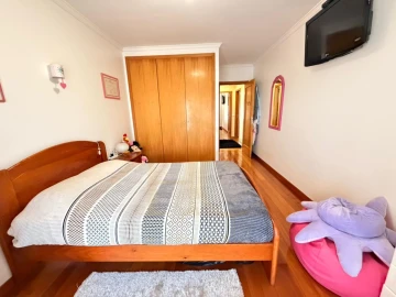 Apartamento T3 para Venda em Póvoa de Varzim, Beiriz e Argivai