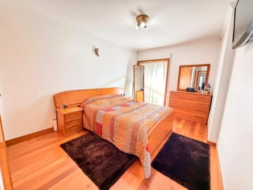 Apartamento T3 para Venda em Póvoa de Varzim, Beiriz e Argivai