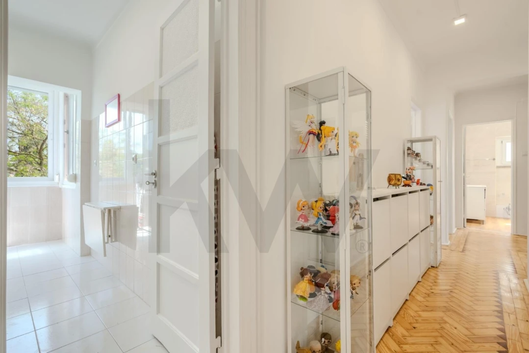 Apartamento T1 para Venda em Odivelas Foto 2