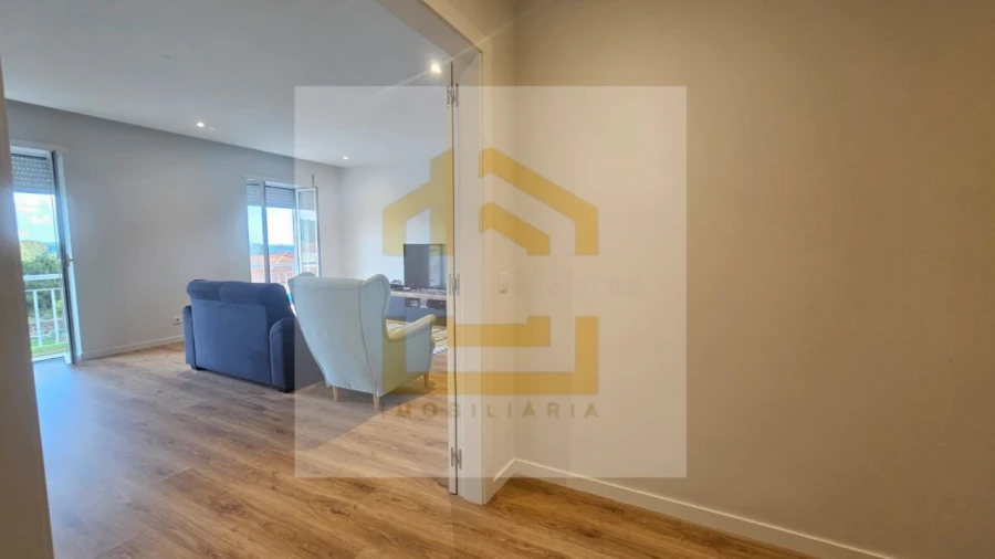 Apartamento T2 para Venda em Gião Foto 16