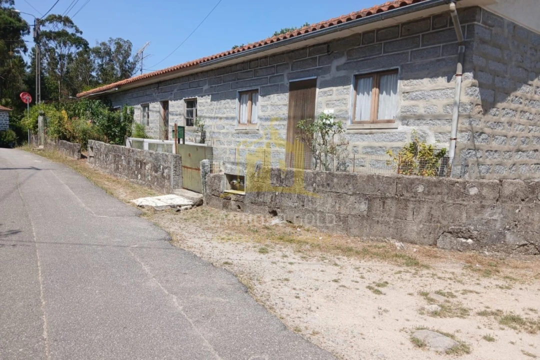 Moradia T2 para Venda em Briteiros Santo Estêvão e Donim Foto 1