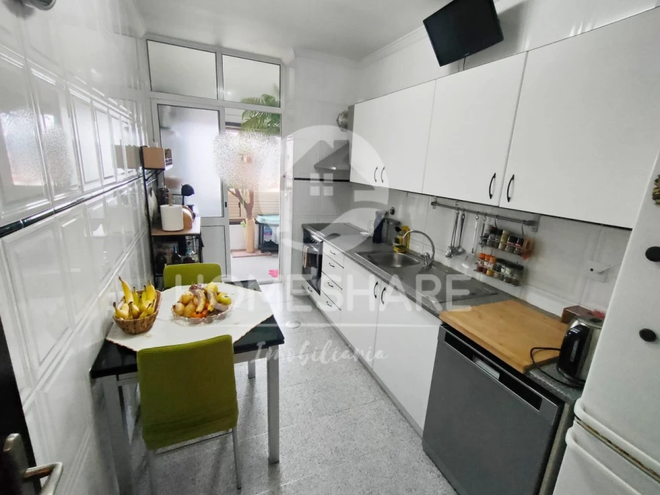 Apartamento T2 para Venda em Valongo Foto 17