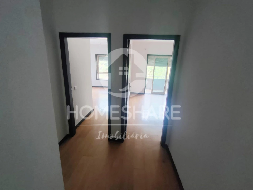 Apartamento T2 para Venda em Valongo Foto 10