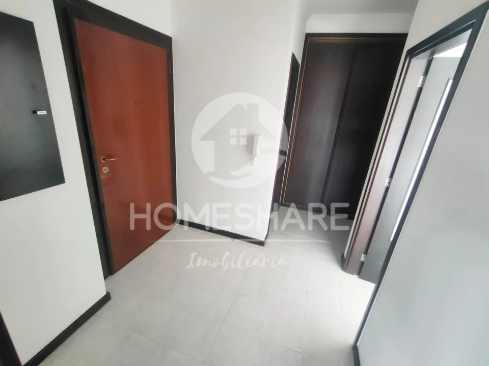 Apartamento T2 para Venda em Valongo Foto 6
