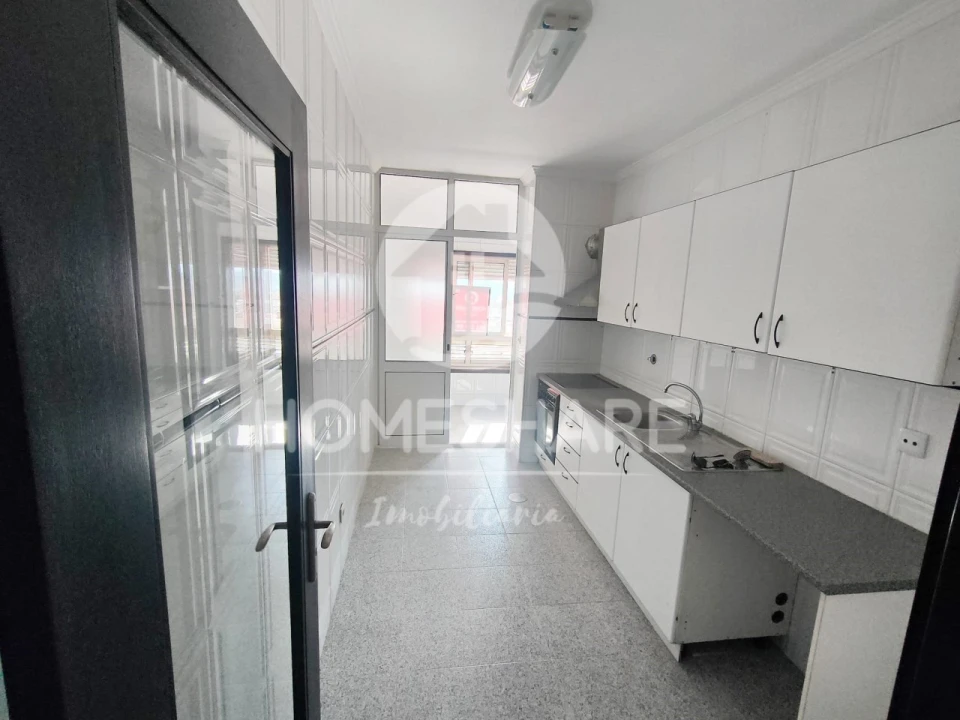 Apartamento T2 para Venda em Valongo Foto 9