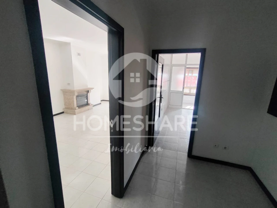 Apartamento T2 para Venda em Valongo Foto 4