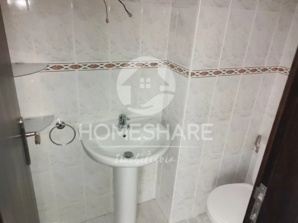 Apartamento T2 para Venda em Valongo Foto 19