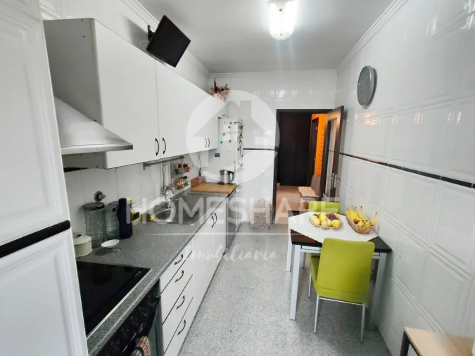 Apartamento T2 para Venda em Valongo Foto 18