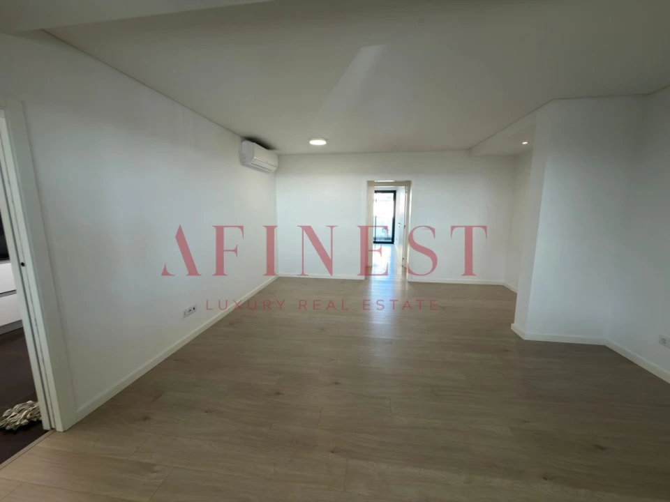 Apartamento T2 para Venda em Venteira Foto 10