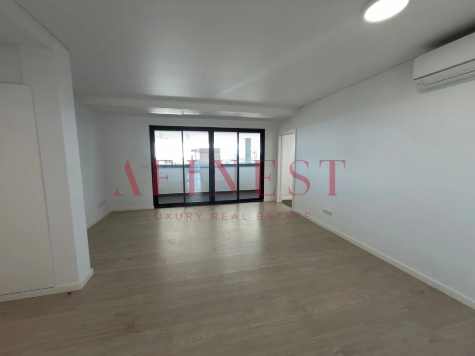 Apartamento T2 para Venda em Venteira Foto 14