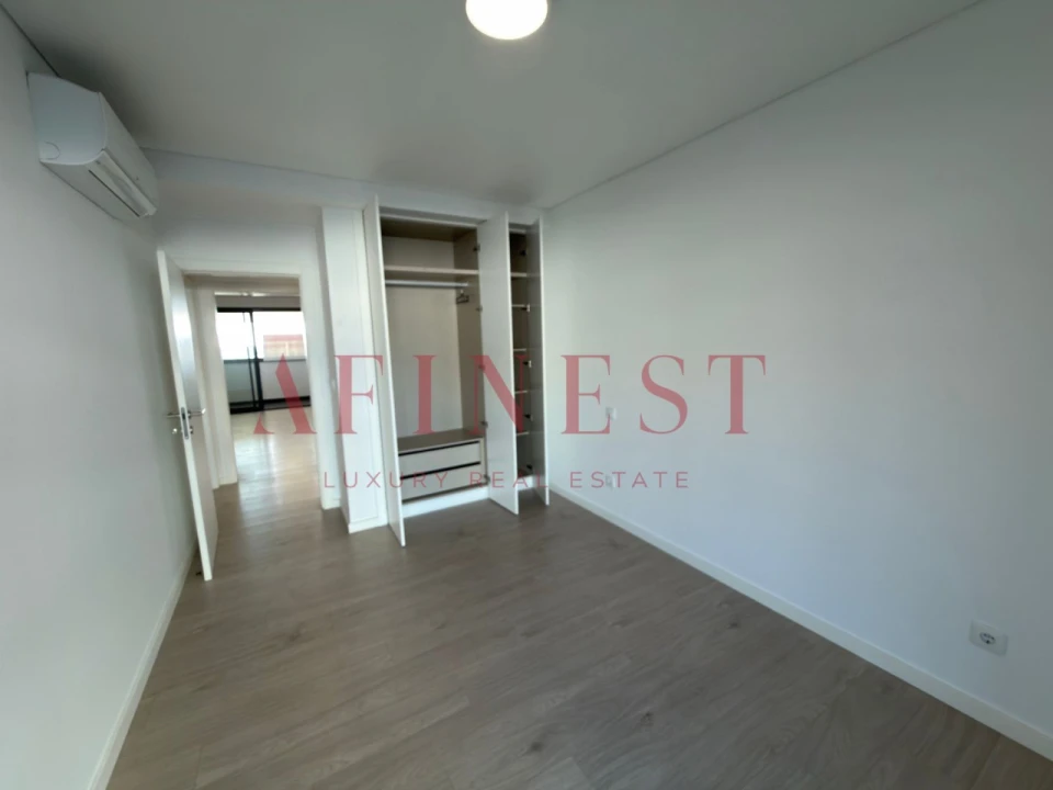 Apartamento T2 para Venda em Venteira Foto 21