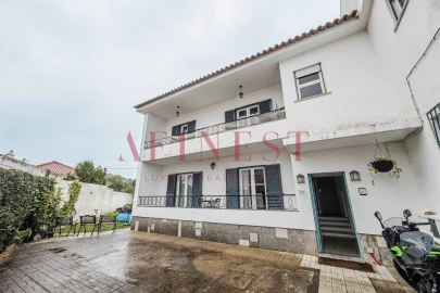 Moradia T4 para Venda em Carcavelos e Parede