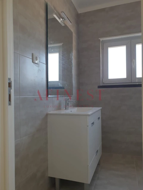 Moradia T4 para Venda em Carcavelos e Parede