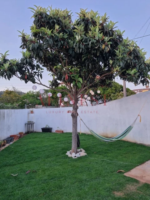 Moradia T4 para Venda em Carcavelos e Parede