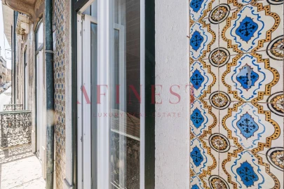 Apartamento T3 para Arrendamento em Santa Maria Maior