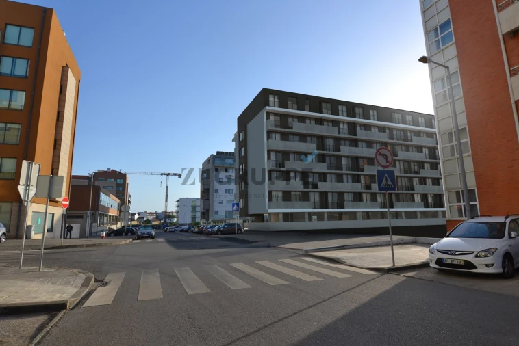 Apartamento T3 para Venda em Glória e Vera Cruz Foto 29