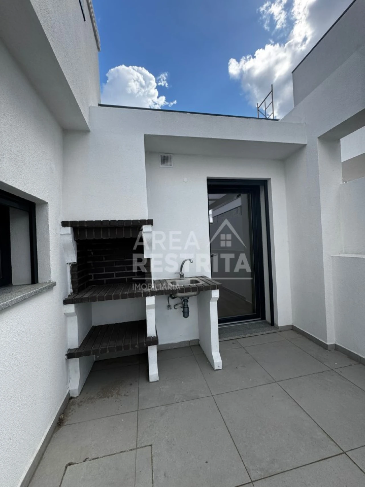 Moradia T3 para Venda em Fernao Ferro Foto 28