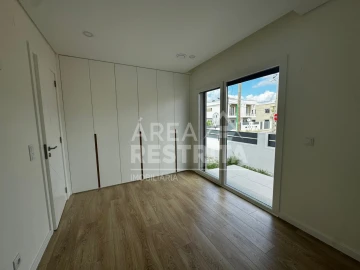 Moradia T3 para Venda em Fernao Ferro