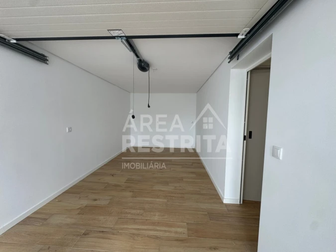 Moradia T3 para Venda em Fernao Ferro Foto 32