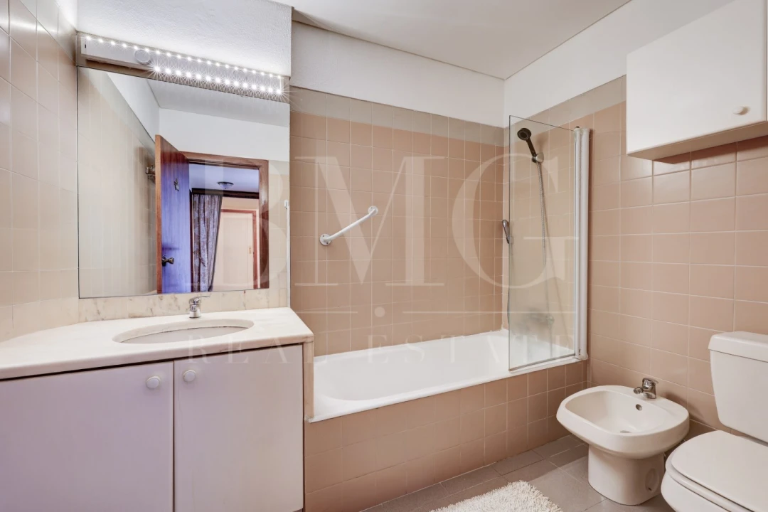 Apartamento T4 para Venda em Lumiar Foto 13