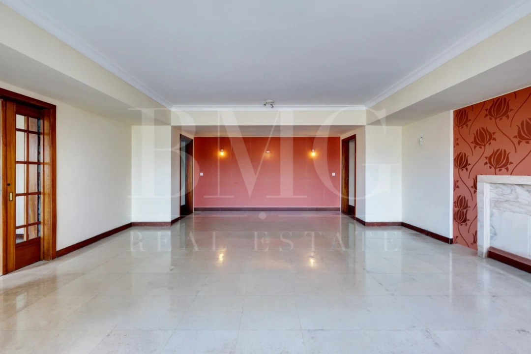 Apartamento T4 para Venda em Lumiar Foto 5