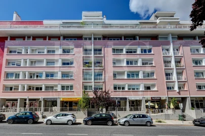Apartamento T4 para Venda em Lumiar