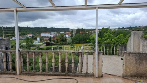 Terreno para Venda em Arneiro das Milhariças