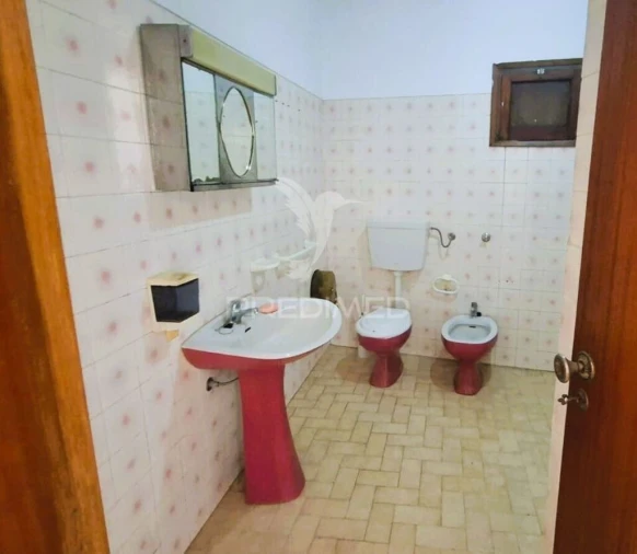 Moradia T2 para Venda em Arneiro das Milhariças Foto 10