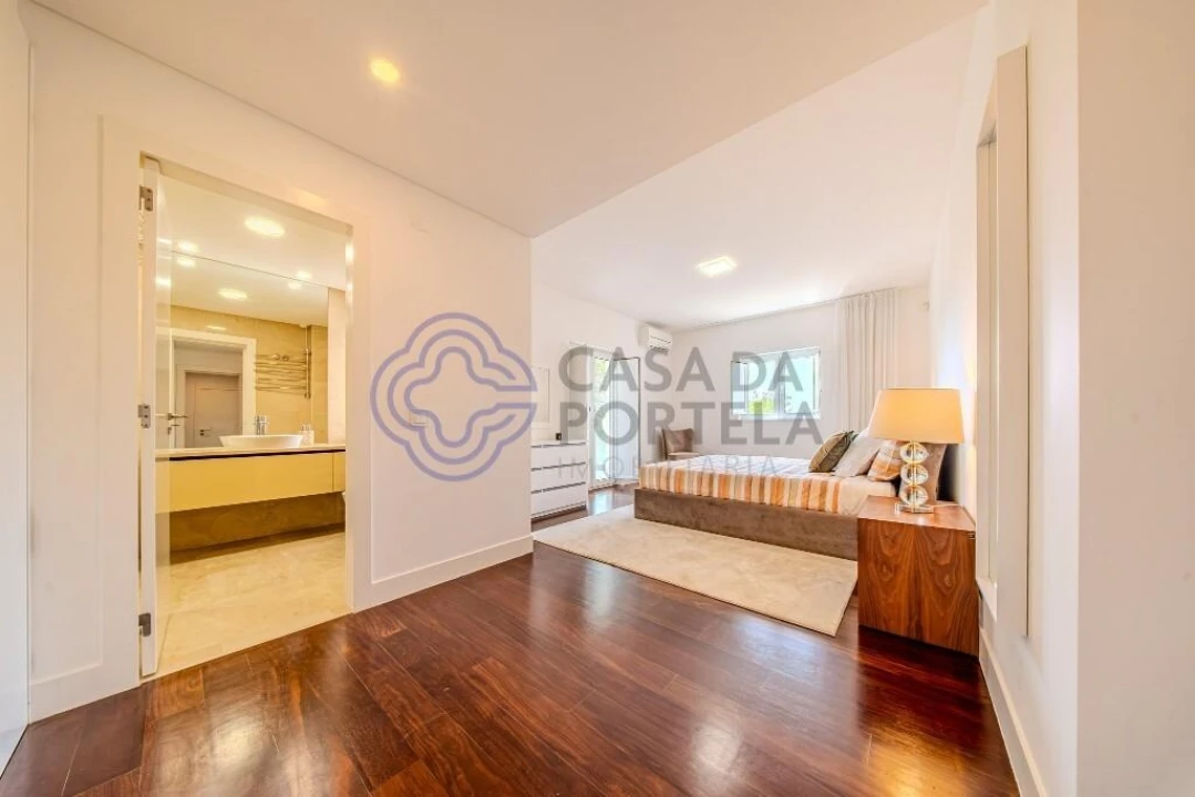 Apartamento T5 para Venda em Alcabideche Foto 35