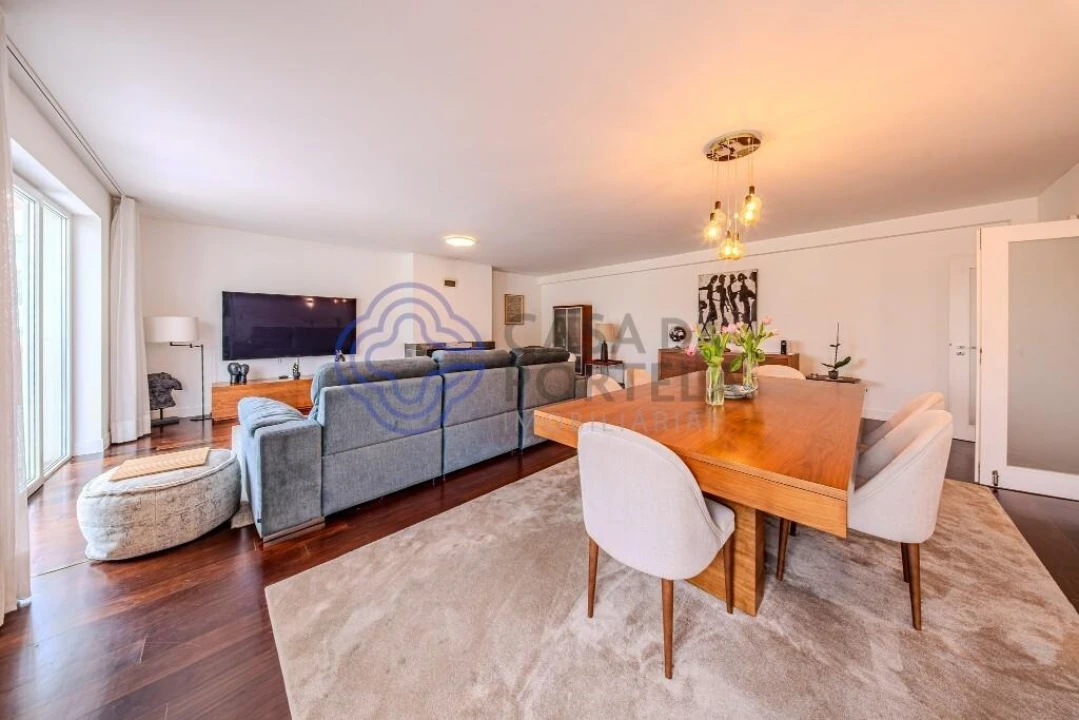 Apartamento T5 para Venda em Alcabideche Foto 10