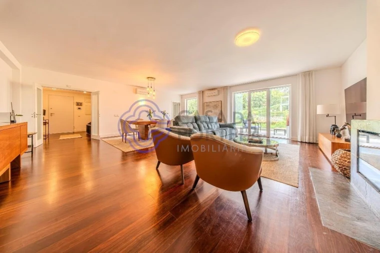Apartamento T5 para Venda em Alcabideche Foto 5