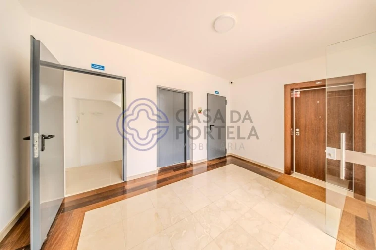 Apartamento T5 para Venda em Alcabideche Foto 60