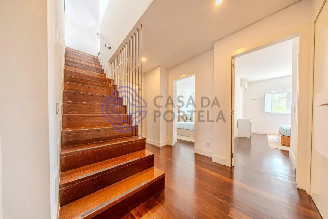 Apartamento T5 para Venda em Alcabideche Foto 34