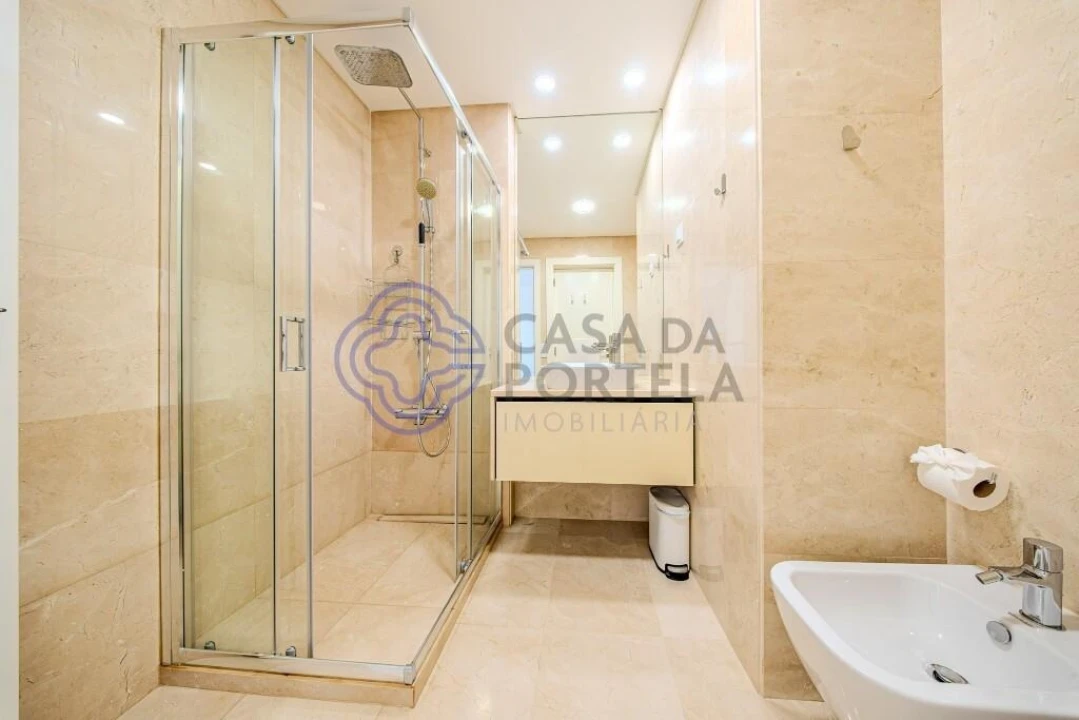 Apartamento T5 para Venda em Alcabideche Foto 31