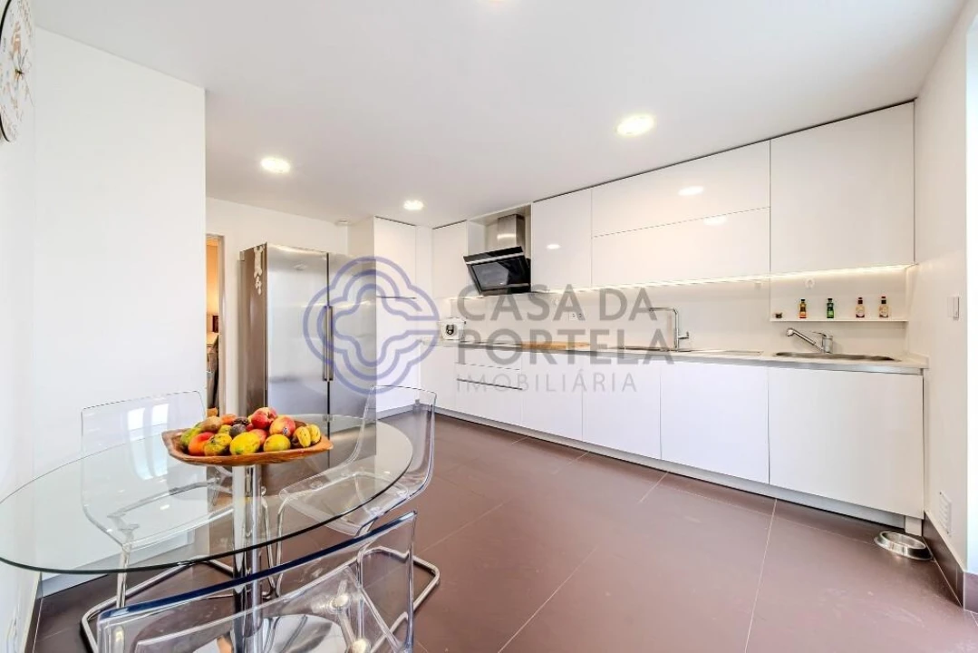 Apartamento T5 para Venda em Alcabideche Foto 14