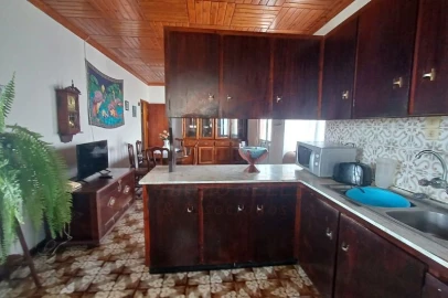 Moradia T4 para Venda em Urzelina (São Mateus)