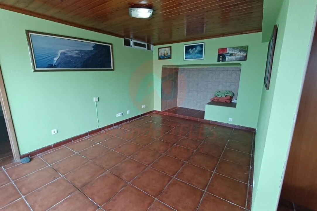 Moradia T4 para Venda em Urzelina (São Mateus) Foto 4