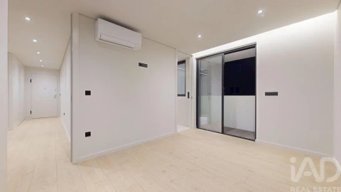 Apartamento T2 para Venda em Gondomar (São Cosme), Valbom e Jovim