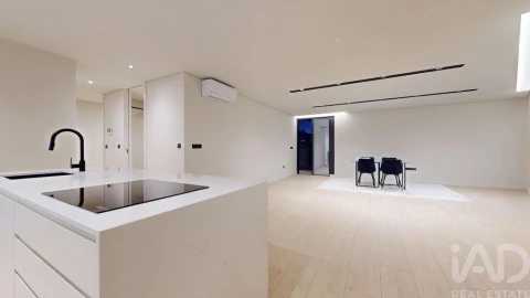 Apartamento T2 para Venda em Gondomar (São Cosme), Valbom e Jovim
