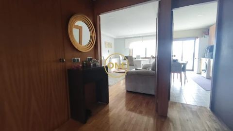 Apartamento T2 para Venda em Póvoa de Varzim, Beiriz e Argivai