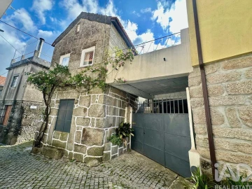 Moradia T3 para Arrendamento em Fornos de Maceira Dão