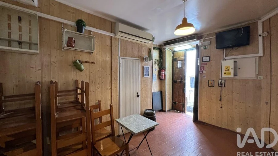 Negócio para Arrendamento em Santa Maria Maior Foto 12