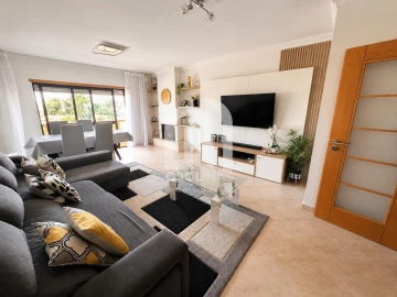 Apartamento T3 para Venda em Seixal, Arrentela e Aldeia de Paio Pires