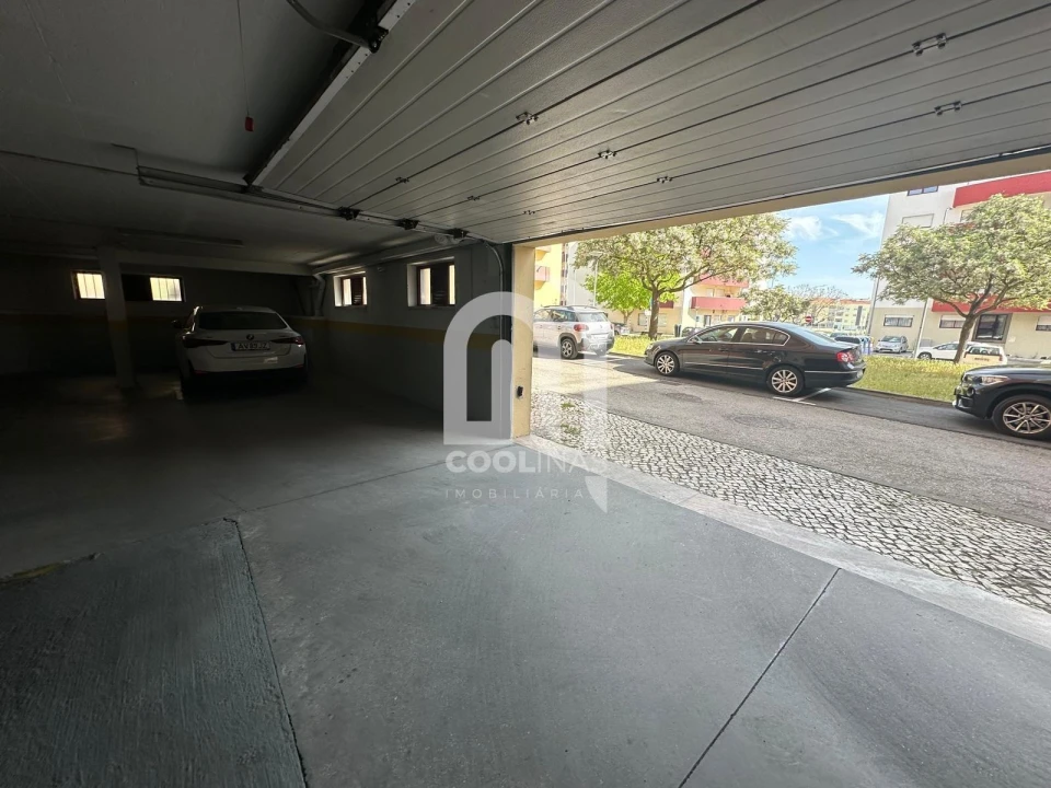 Apartamento T3 para Venda em Seixal, Arrentela e Aldeia de Paio Pires Foto 12