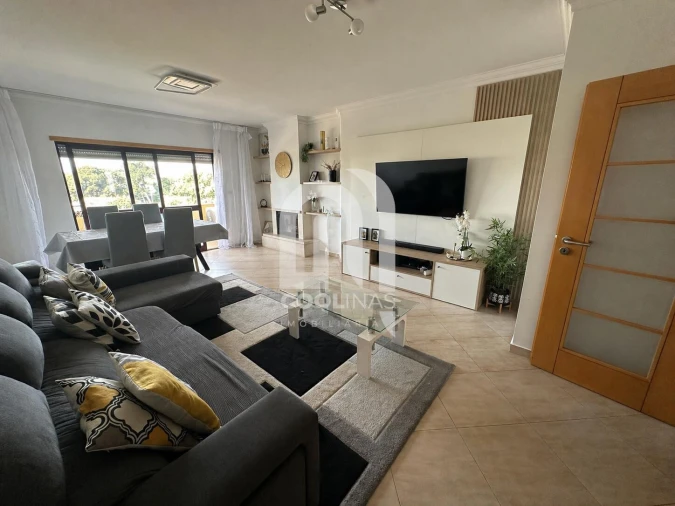 Apartamento T3 para Venda em Seixal, Arrentela e Aldeia de Paio Pires Foto 2